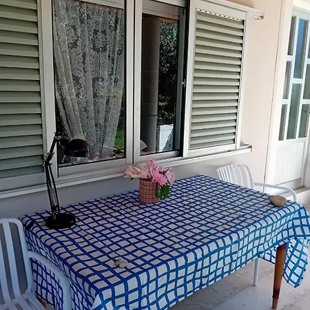 SΗΑΝΤΙ country house 100m from sandy beach Prázdninový dům *