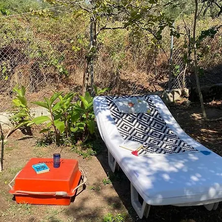 Hébergement de vacances SΗΑΝΤΙ country house 100m from sandy beach *