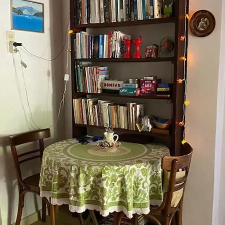 Hébergement de vacances SΗΑΝΤΙ country house 100m from sandy beach