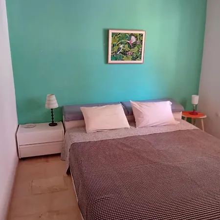 SΗΑΝΤΙ country house 100m from sandy beach *