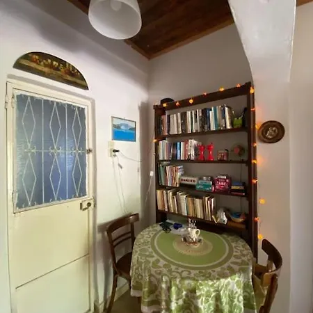 SΗΑΝΤΙ country house 100m from sandy beach *